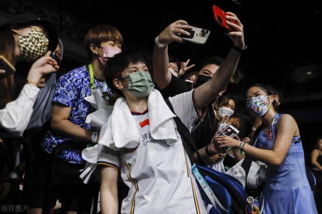 DBGame-包含泰国羽毛球队鏖战韩国羽毛球队，辛杜统治全场的词条