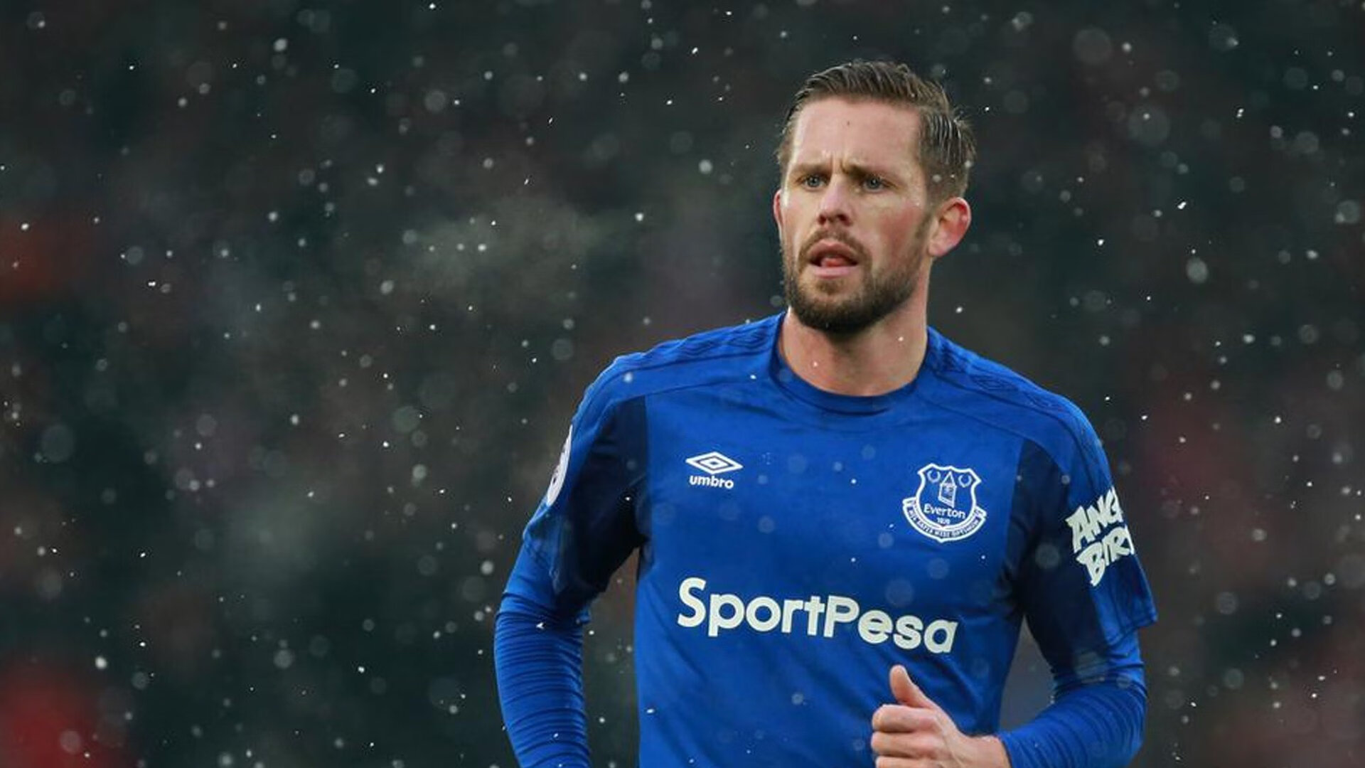 银箭屠城，新王星火，梅赛德斯以绝对意志碾碎哈斯，而诺里斯为F1点燃了一簇不灭的野火